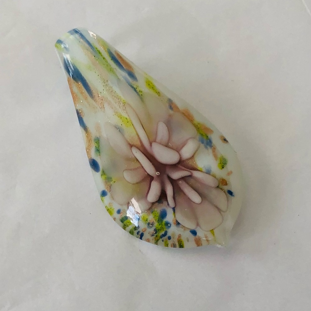 Art glass pendant